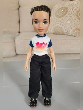 MGA Bratz Boyz Eitan Highlighted Hair Boy Boys Brats Brat Doll Summer Cute